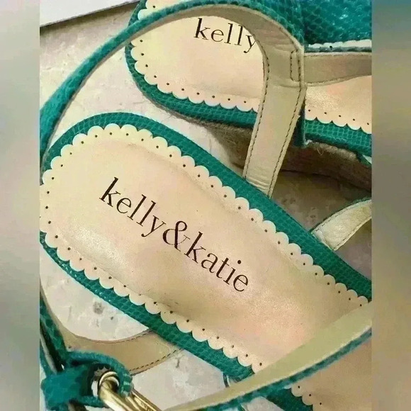 Kelly & Katie Wedge Jeweled Shoes Teal Green Size 8 - Picture 4 of 6